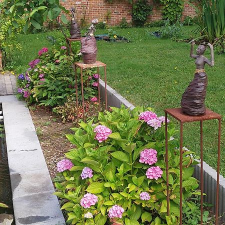 The Two Oaks - Private Garden For Guests Villa Hertsberge Kültér fotó