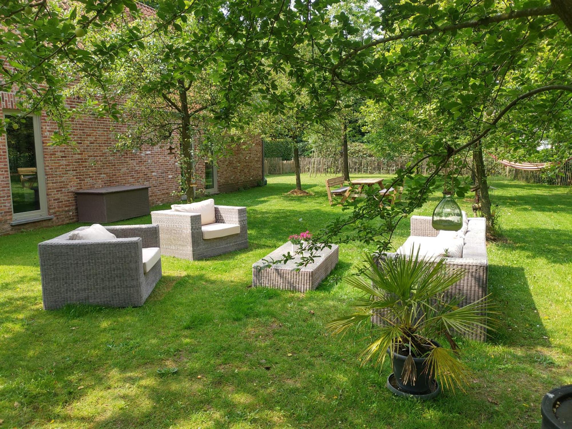 The Two Oaks - Private Garden For Guests Villa Hertsberge Kültér fotó